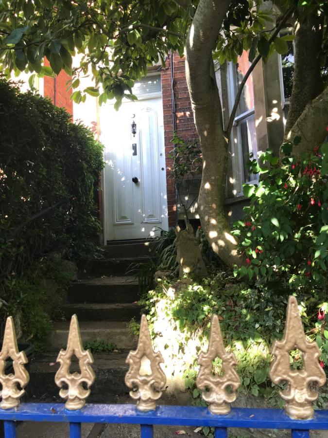 グラストンベリーMagnolia Tree Houseアパートメント エクステリア 写真